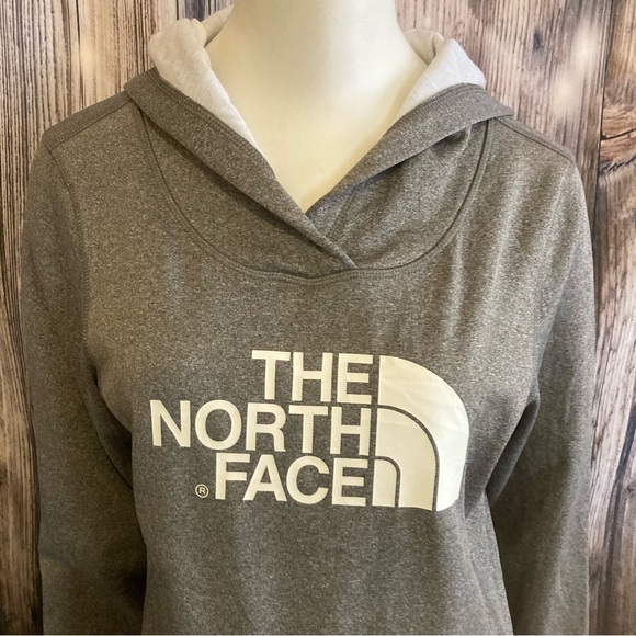 North Face Hooded Pullover - Picture 2 of 8